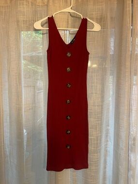 Derek Heart Sleeveless Button-Front Midi Dress in Deep Red